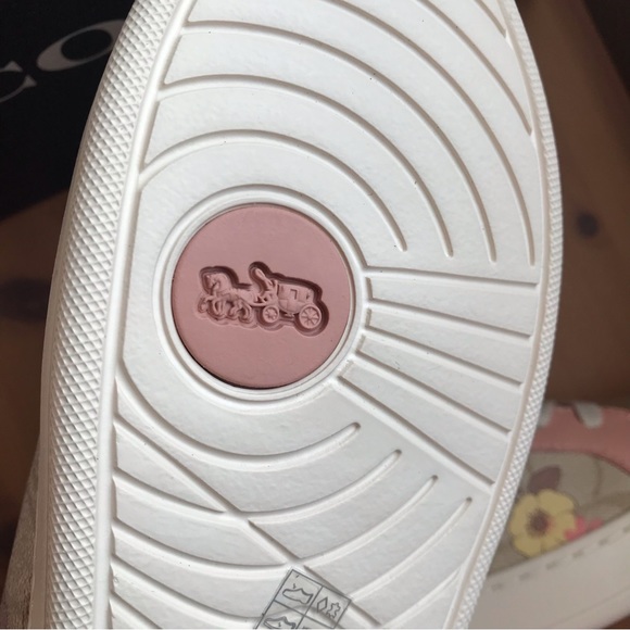 🌸 Coach Clip Low Top Sneaker In Signature Canvas With Floral Print - Picture 11 of 15